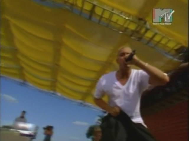Eminem - My Name Is live MTV Fashionably Loud Spring Break 1999 in Cancun, Mexico